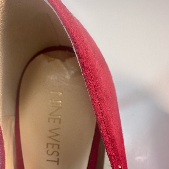 Nine West Women Red Suede Pointed Toe Pump Heels Size 8 1/2M, 3 3/4 in. heel New - Picture 7 of 8